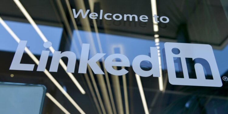 Tips for using LinkedIn UK