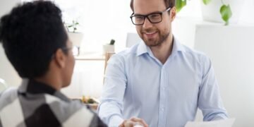 3 Simple Things Employers Look For In A Job Candidate