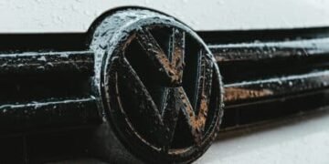 Volkswagen to Launch First 100% EV Sedan and to Invest $1B in China’s EV Development