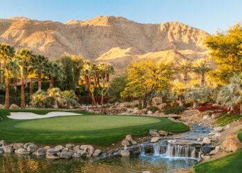 17 Best Resorts in California, From Malibu to Napa Valley