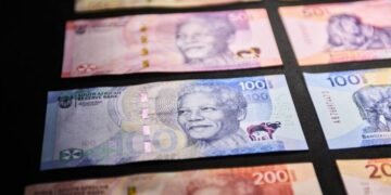 Arms-to-Russia accusation sends South Africa rand to record low