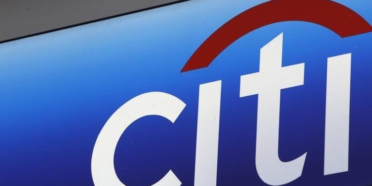 Bridgewater dumps bank stocks amid turmoil in first quarter -filings By Reuters