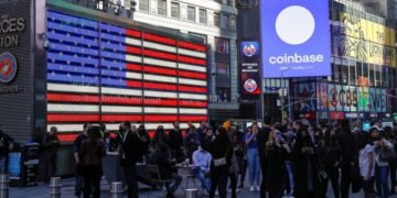 Coinbase Taps Former US Lawmakers For Global Advisory Council