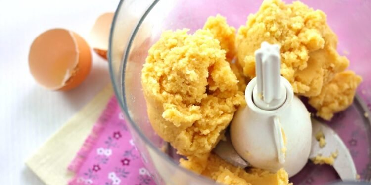How to Empty Your Food Processor Without the Blade Falling Out