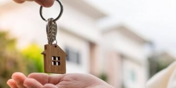 How to Shop For Mortgage Rates in 8 Steps • Benzinga