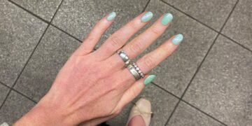 I Tried The Mermaid Manicure TikTok Trend & It's Chic