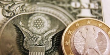 Investors bet on ‘great divergence’ between Federal Reserve and ECB