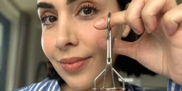 Is TikTok's Upside Down Lash Curler Hack Worth It?