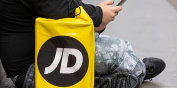 JD Sports’ Shares Drop As Retailer Predicts Annual Profit Of £1 Billion