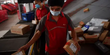 JD.com Shares Jump on Earnings Beat. The CEO Is Retiring.