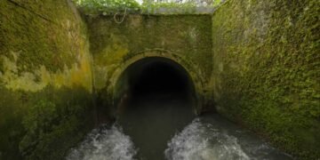 Labour plans new water regulator for England and Wales