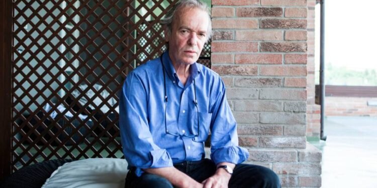 Martin Amis, writer, 1949-2023 | Financial Times