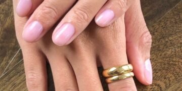 Meet Silk Wrap Nails, Summer’s Hottest Manicure Trend
