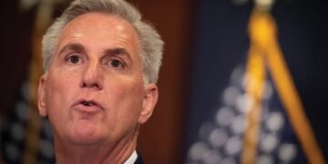 Nasdaq Hits Highs As McCarthy Eyes House Vote Next Week; Tech Stocks Lead As Fed Officials See Rate Hike To 5.5%