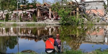 Russia starts partial evacuation from southern Ukraine