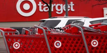 Target earnings beat but company warns on current quarter, calls out cautious consumer