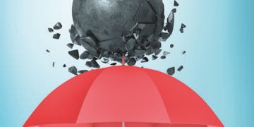 Terminally ill TV host urges advisers to ‘humanise’ critical illness