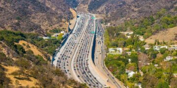 The Best and Worst Times to Drive Memorial Day Weekend, According to AAA