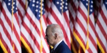 White House and Republicans start to shape debt ceiling deal