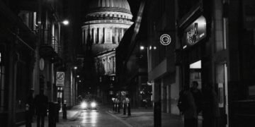 4 Best Regional Bank Stocks Right Now • Charts Updated Daily • Benzinga