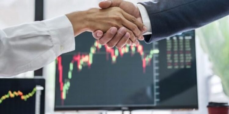 5 Best Forex Brokers for U.S. Clients (Tops Options & More) • Benzinga