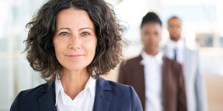 5 Easy Ways To Develop Your Leadership Skills