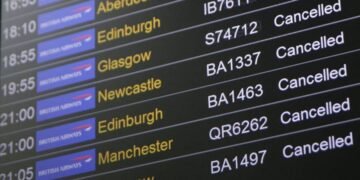 Airline IT fixes: like having ‘heart surgery while trying to run’