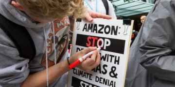 Amazon Employees Walkout Over Climate Concerns And Back-To-Work Mandate