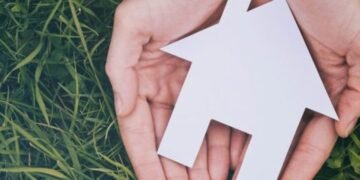 Can I Buy a House With a 600 Credit Score? • Benzinga