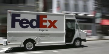 FedEx's Guidance Disappoints the Street. The Stock Is Down.