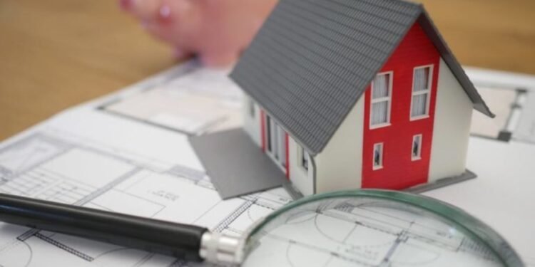 Home Equity Line of Credit vs. Home Equity Loan • Benzinga