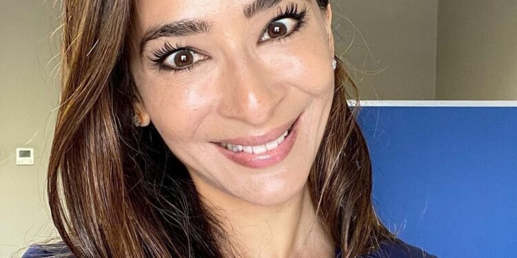 I’m A Derm With Acne & This Is My Skincare Advice