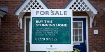 Homebuyers and homeowners looking for a new loan today face paying 6.19 per cent on a two-year fix on average