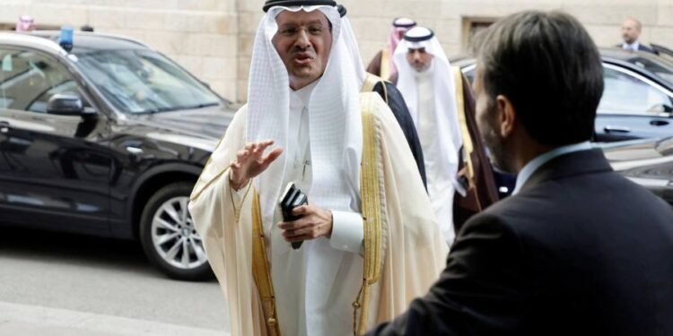 Saudi Arabia to cut oil production under new Opec+ deal