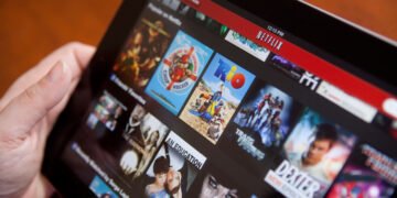 Streamers Ditch Netflix for Dark Web After Password Sharing Ban