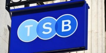 Brokers want lenders to commit to giving at least 24 hours notice before changing their mortgage products.