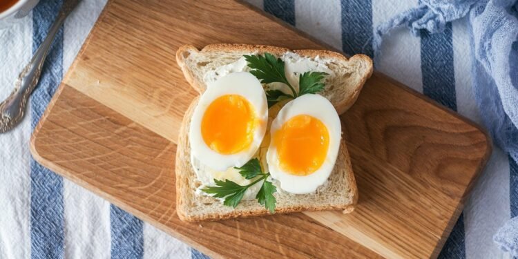 There's a Better Way to Reheat Your Boiled Egg