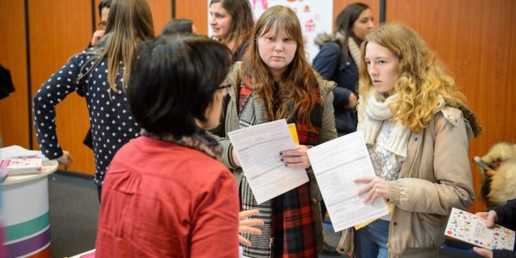 These College Alternatives Can Actually Help You Get a Job