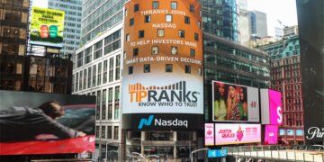 These Top-Rated Dividend Stocks Yield Up to 10%