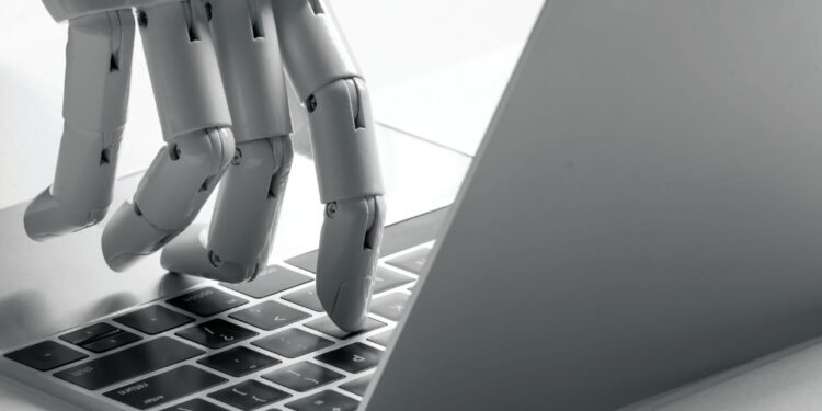 AI can empower bad actors says former Dragons' Den star