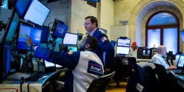 Buy Intuit And Sell Short Intuitive Surgical