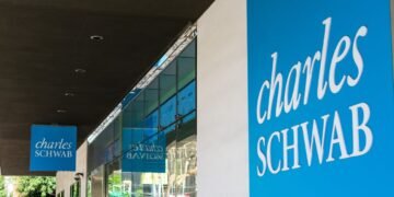 Charles Schwab Earnings, Revenue Decline but Beat Wall Street Estimates