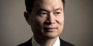 China Addresses Investor Concerns in Meeting With Global Funds