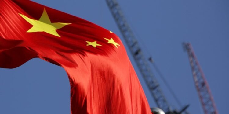 Chinese economic growth slows in Q2 as recovery falters