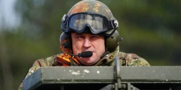 Defence secretary Ben Wallace to quit Westminster