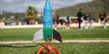 Eight of the Best Kid-Friendly Fireworks Alternatives (and Two Terrible Ideas)