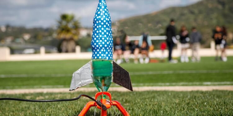Eight of the Best Kid-Friendly Fireworks Alternatives (and Two Terrible Ideas)