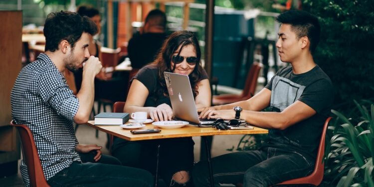 How to Use Your Employer Brand to Reduce Hiring Costs