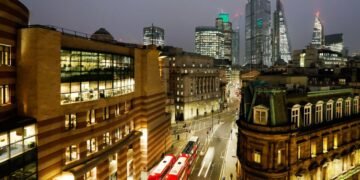 In London, New York and Paris, a Giant Office Bet Is Going Wrong
