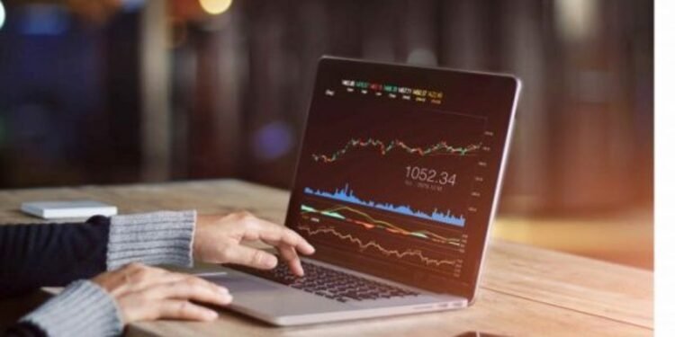 What’s the Difference? • Benzinga